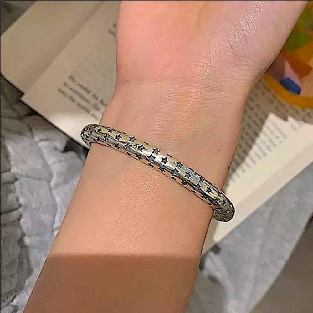 Star Sterling Silver Bangle Cuff Bracelet - Picture 4 of 6